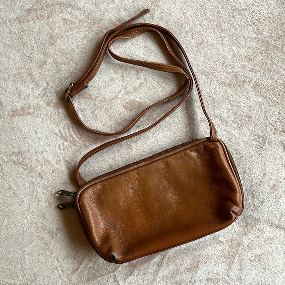 Elegant Brown Leather Crossbody Bag